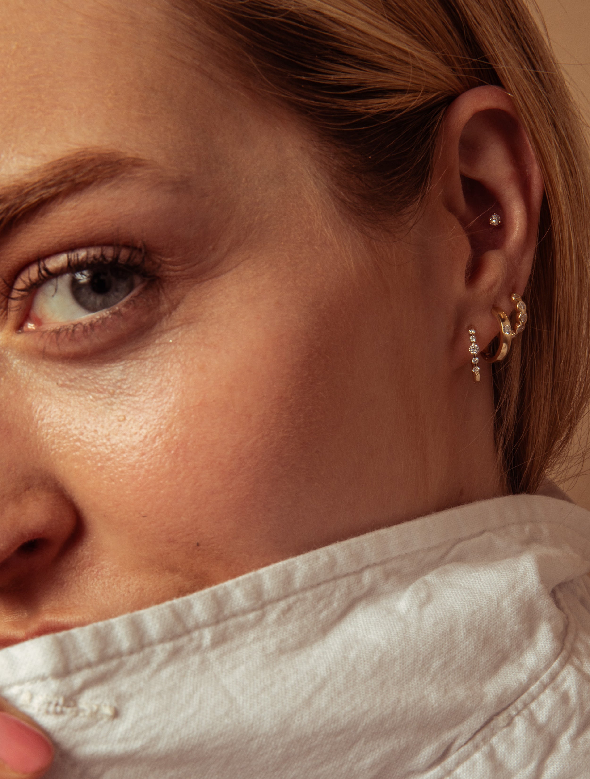 Wide Hoop with Diamond