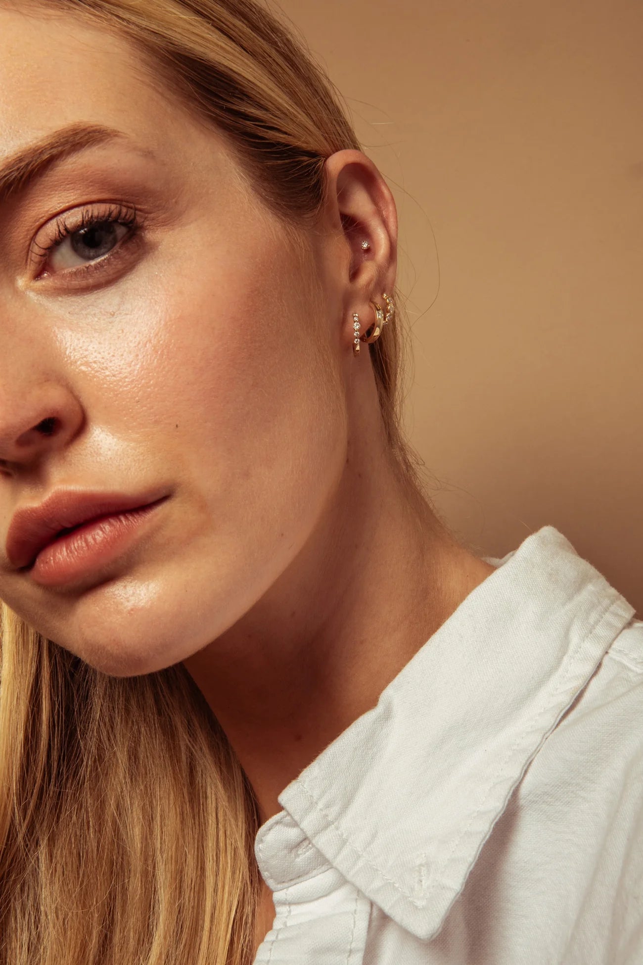 Wide Hoop with Diamond + Free Mini Round Diamond Charms