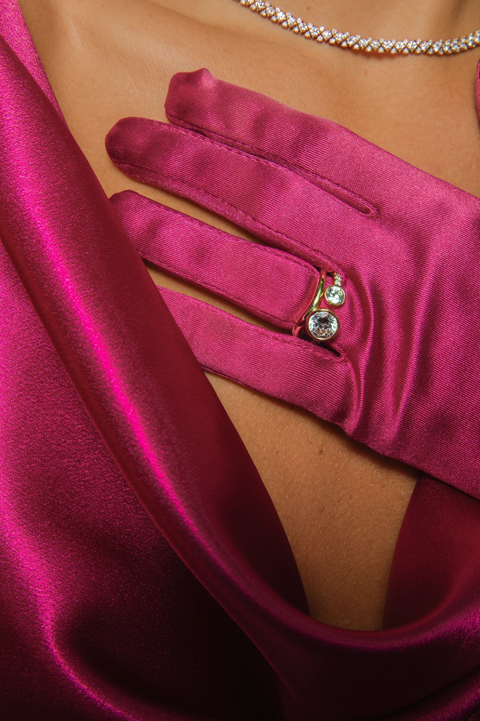 Solo Round Engagement Ring
