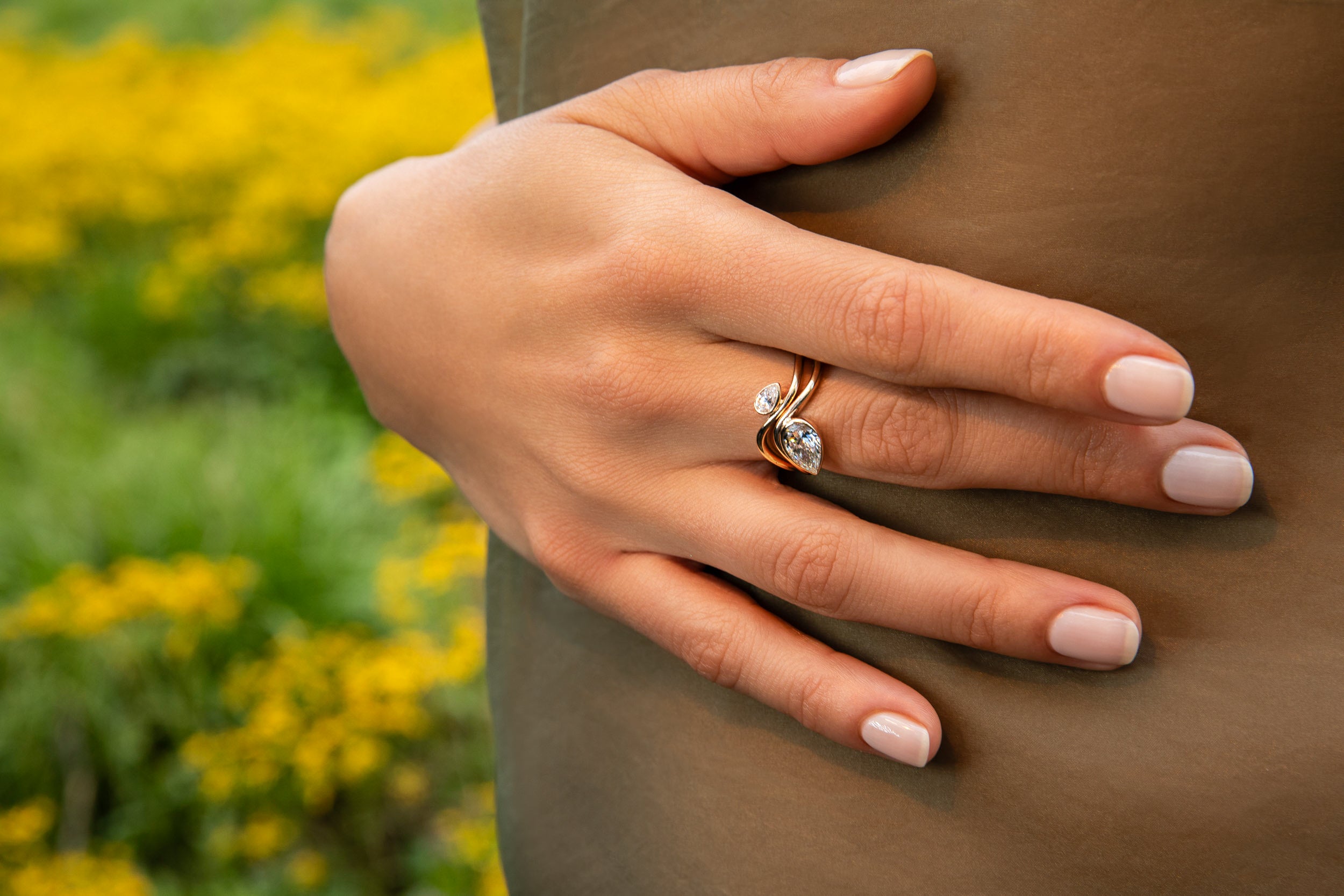 Small Pear Trace Ring