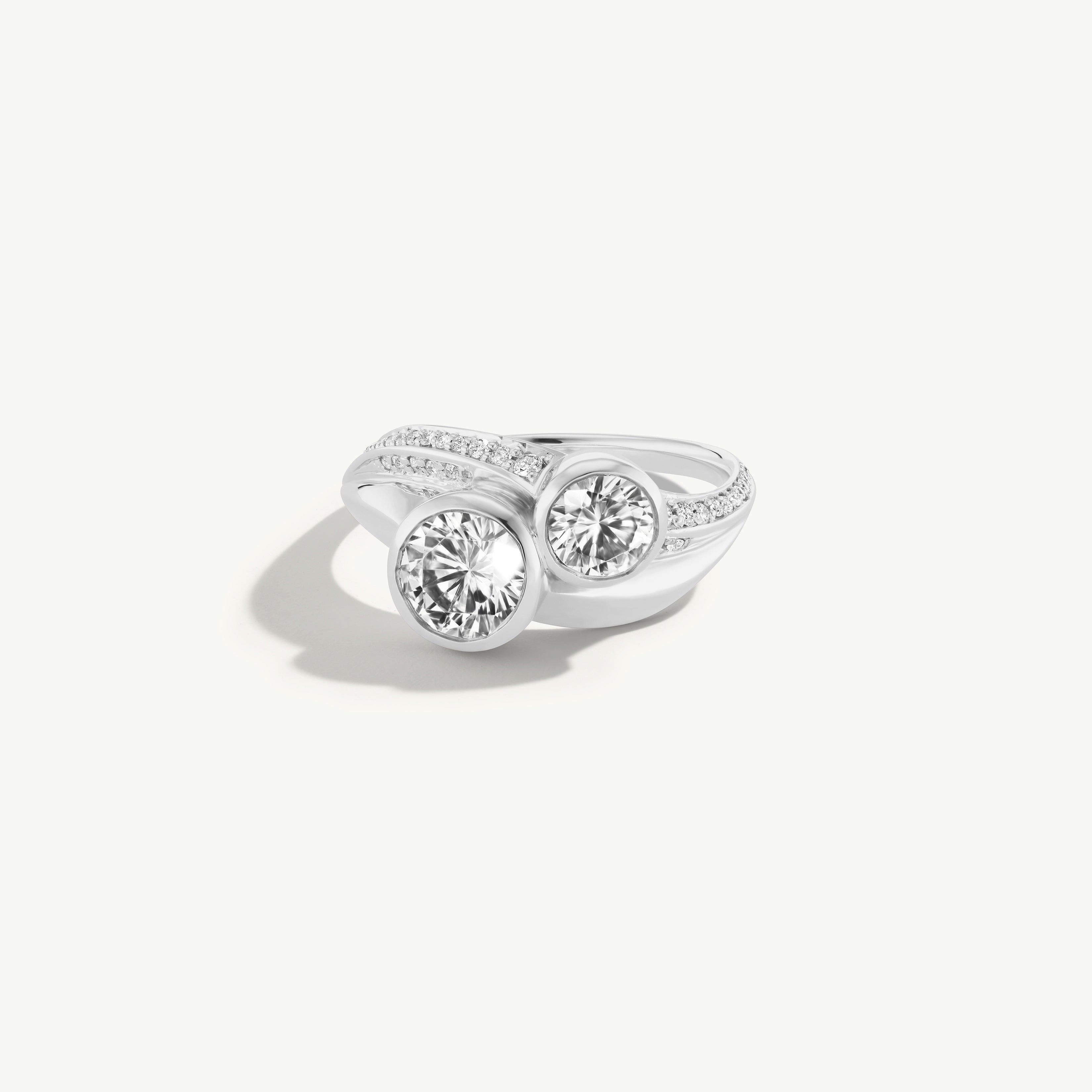 Twisting Moi et Toi Engagement Ring