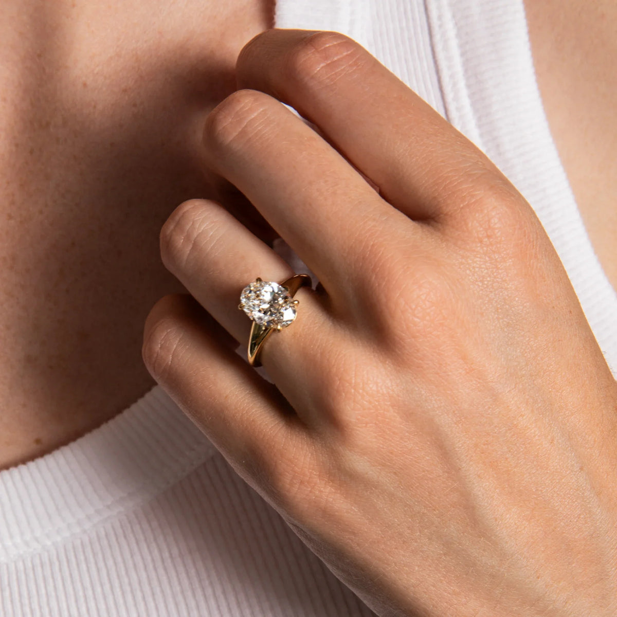 Blossom - Oval, 2CT