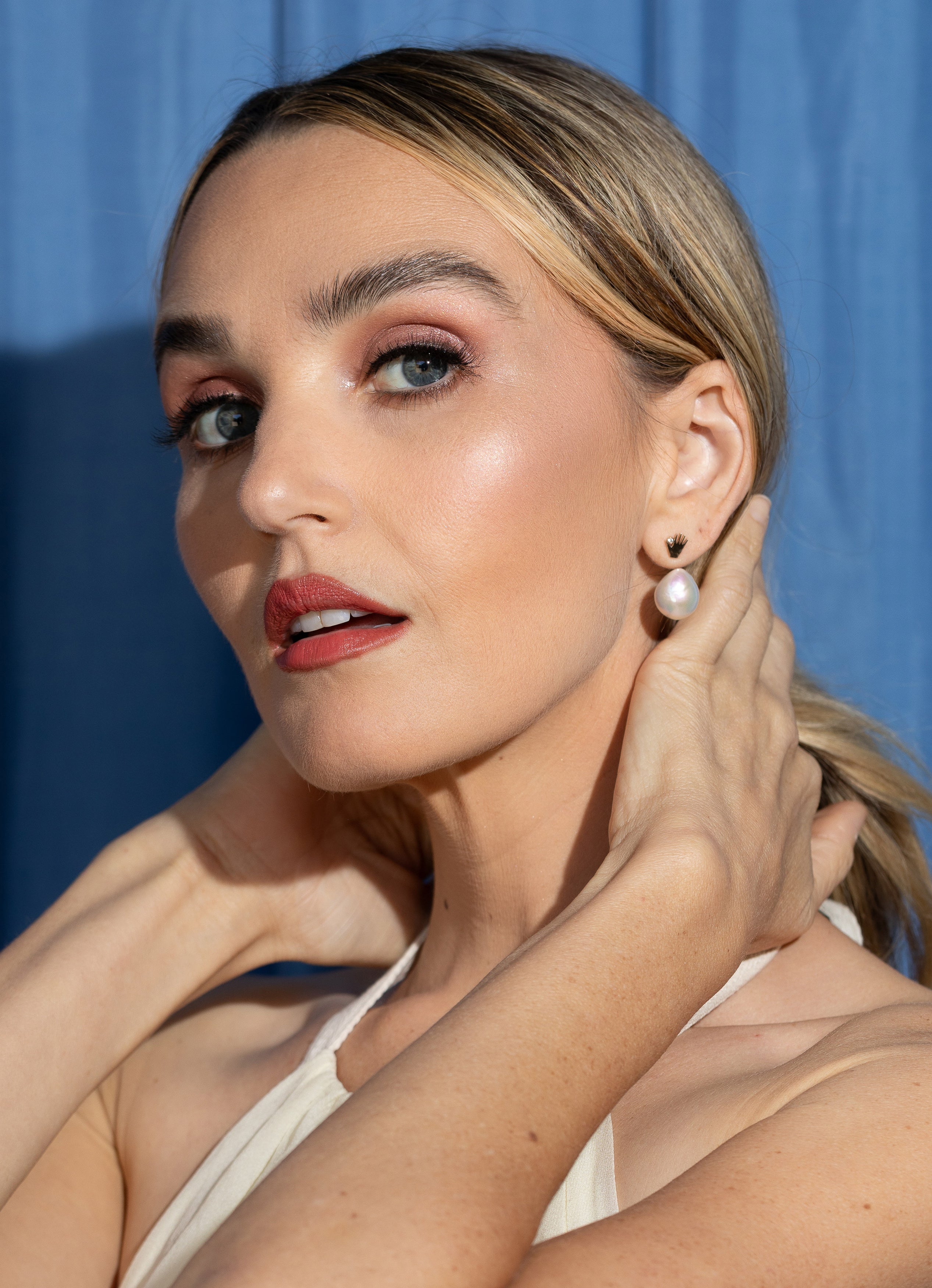 Diamond in Hand Studs with Pearl Earring Jacket