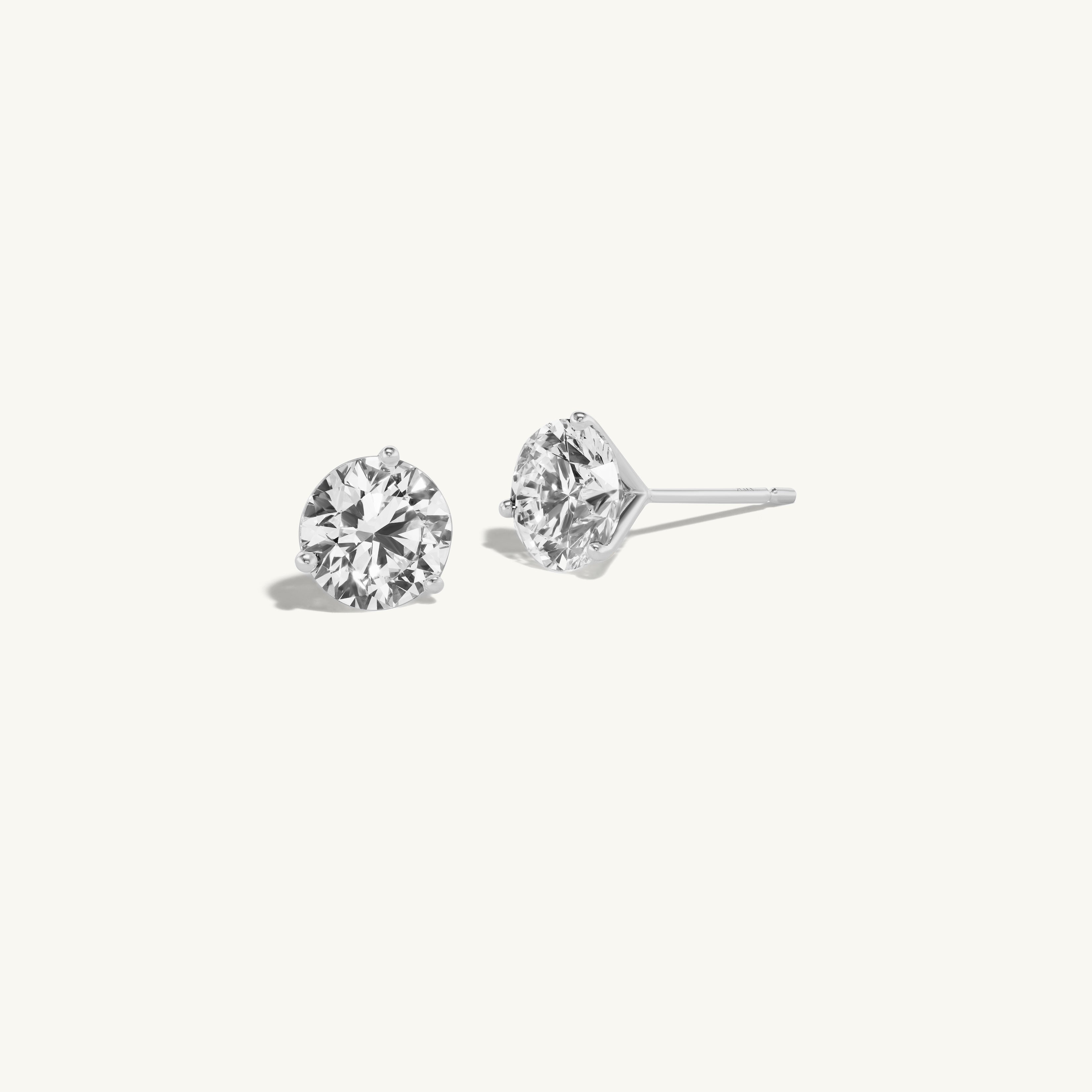 Medium Fluted Stud