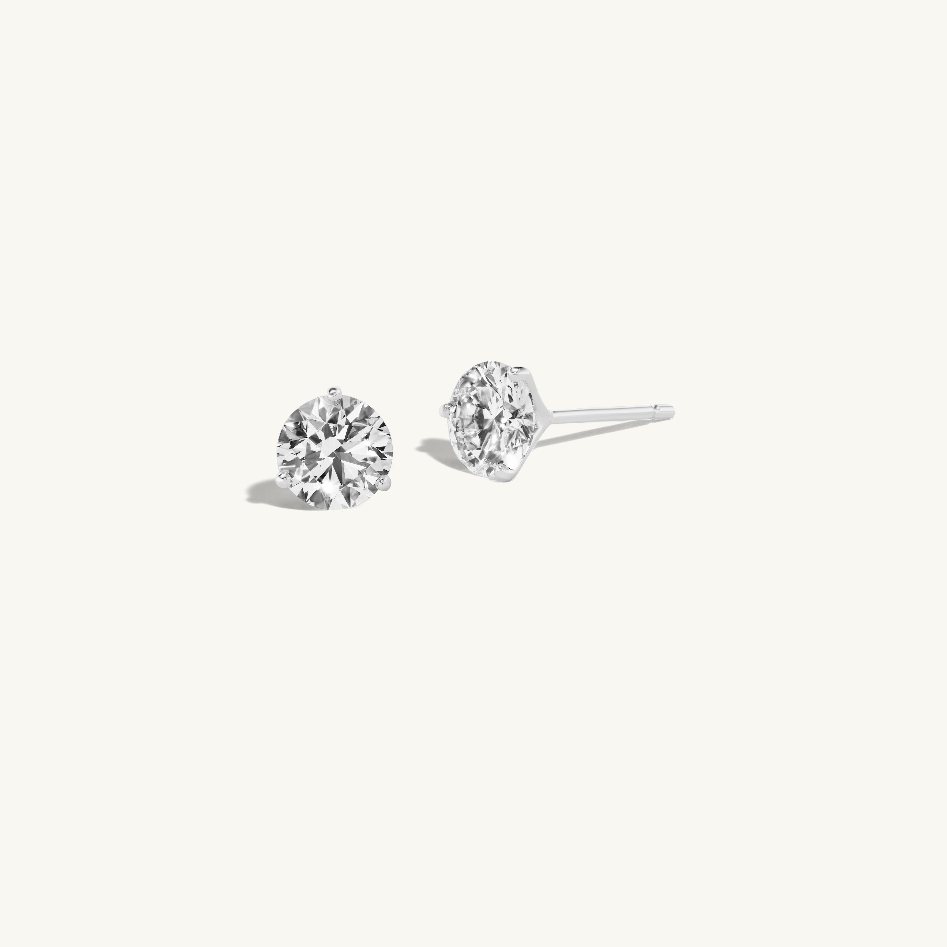 Small Fluted Stud