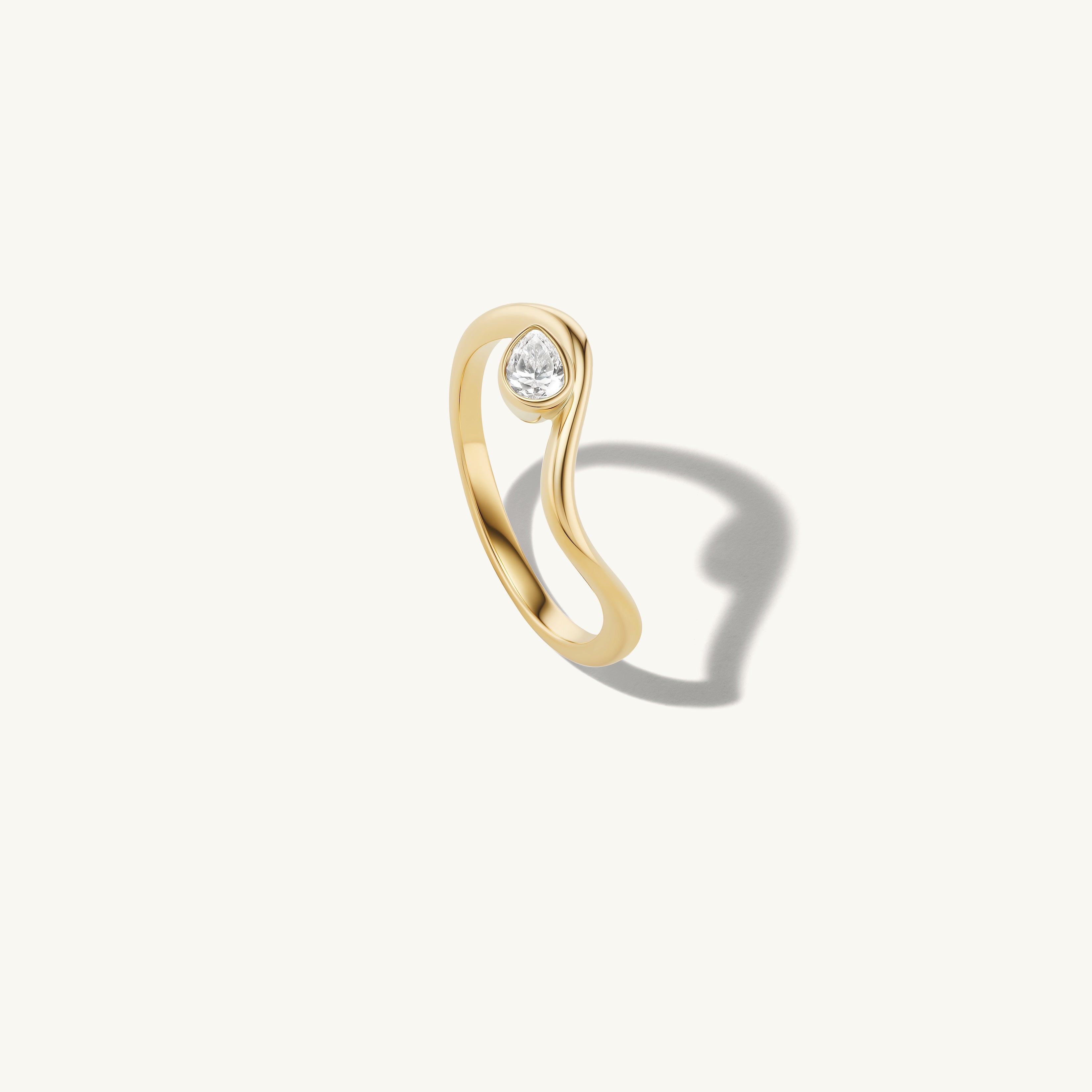 Small Pear Trace Ring