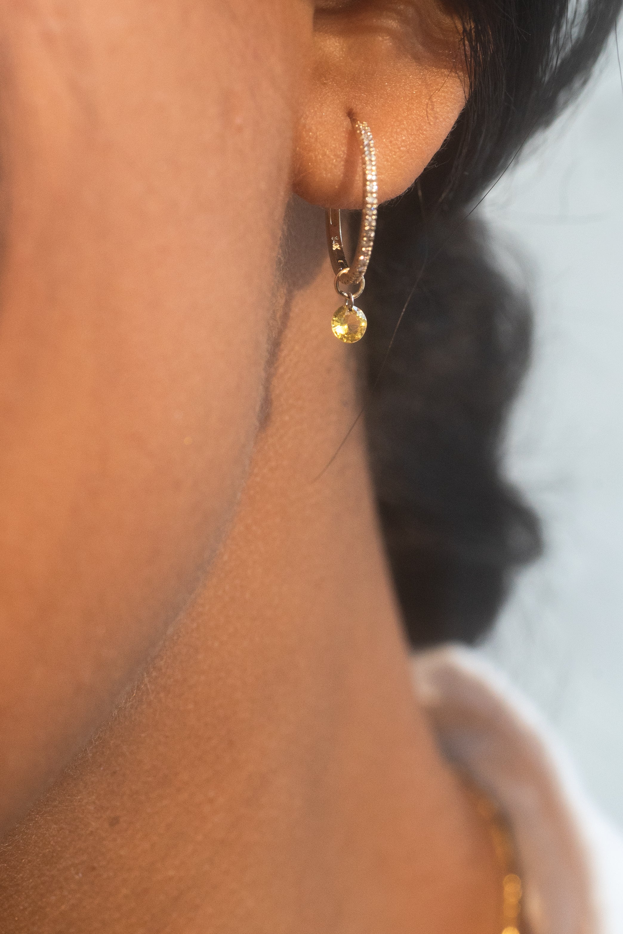 15mm Pave Huggies