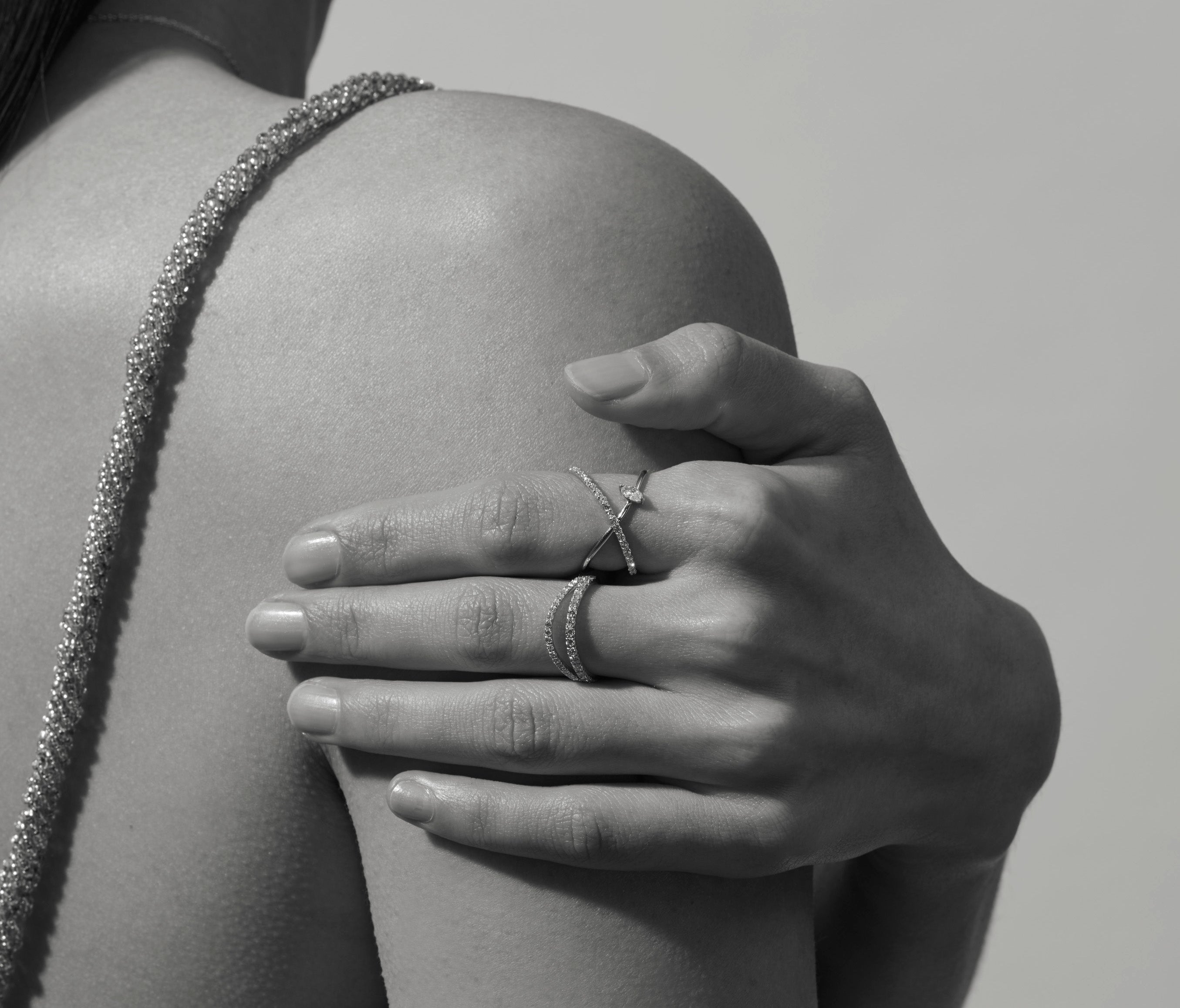 Pave Diamond Passing Band