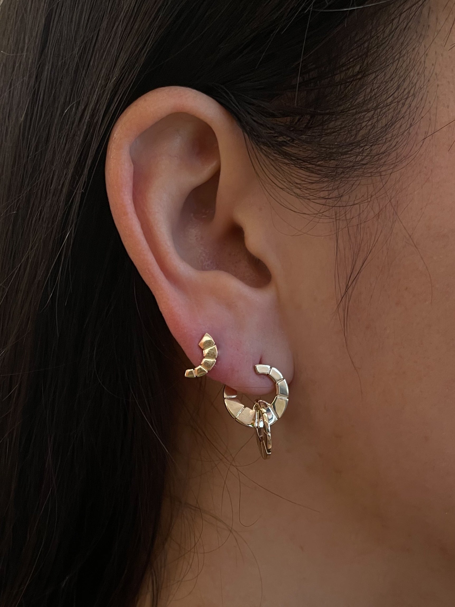 Ridged Crescent Stud