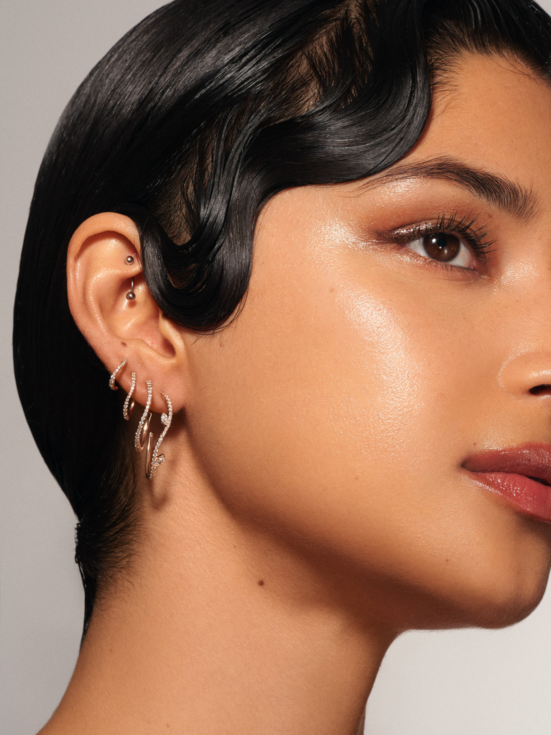 Medium Pave Sway Hoops