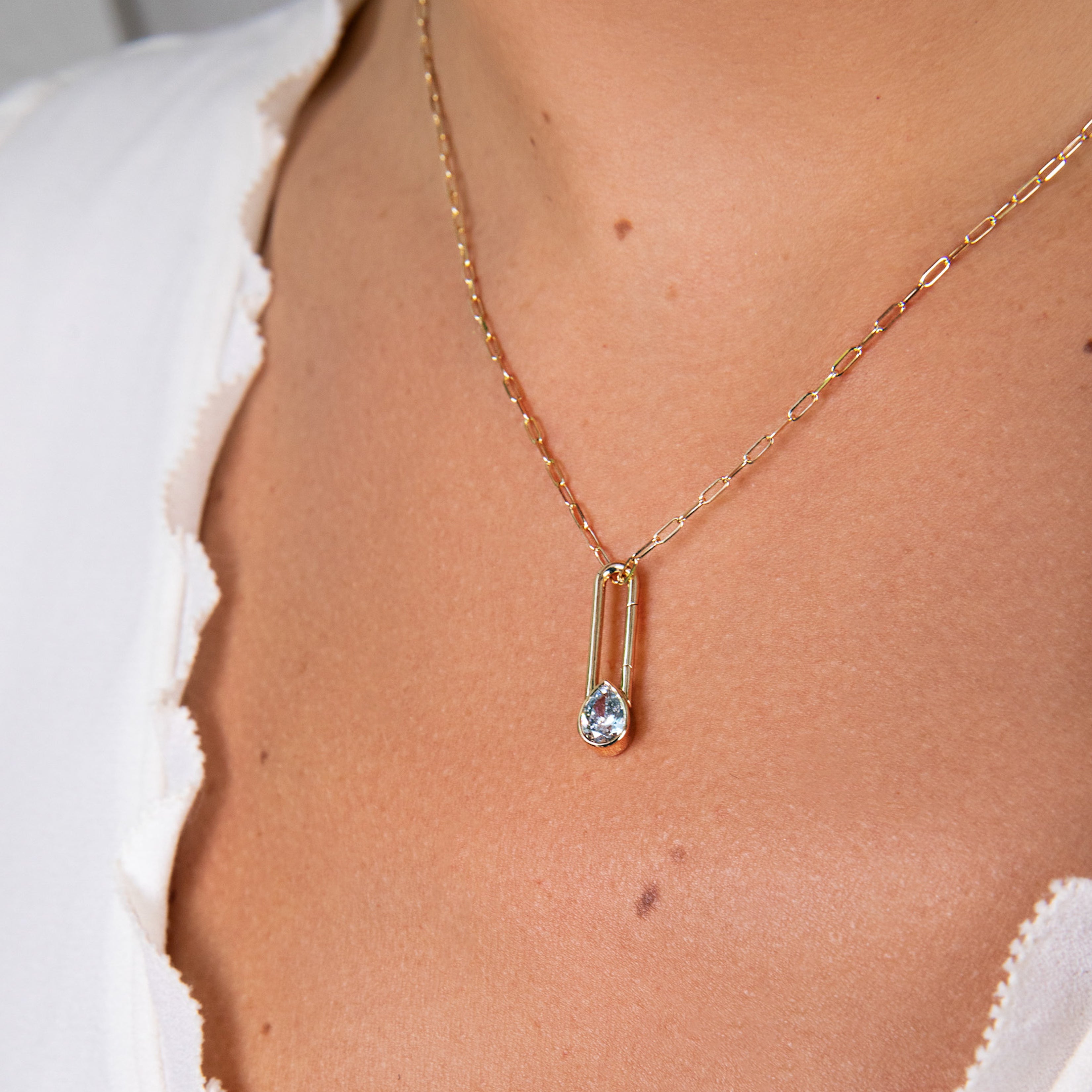 Pear Lock + Free Chain Necklace