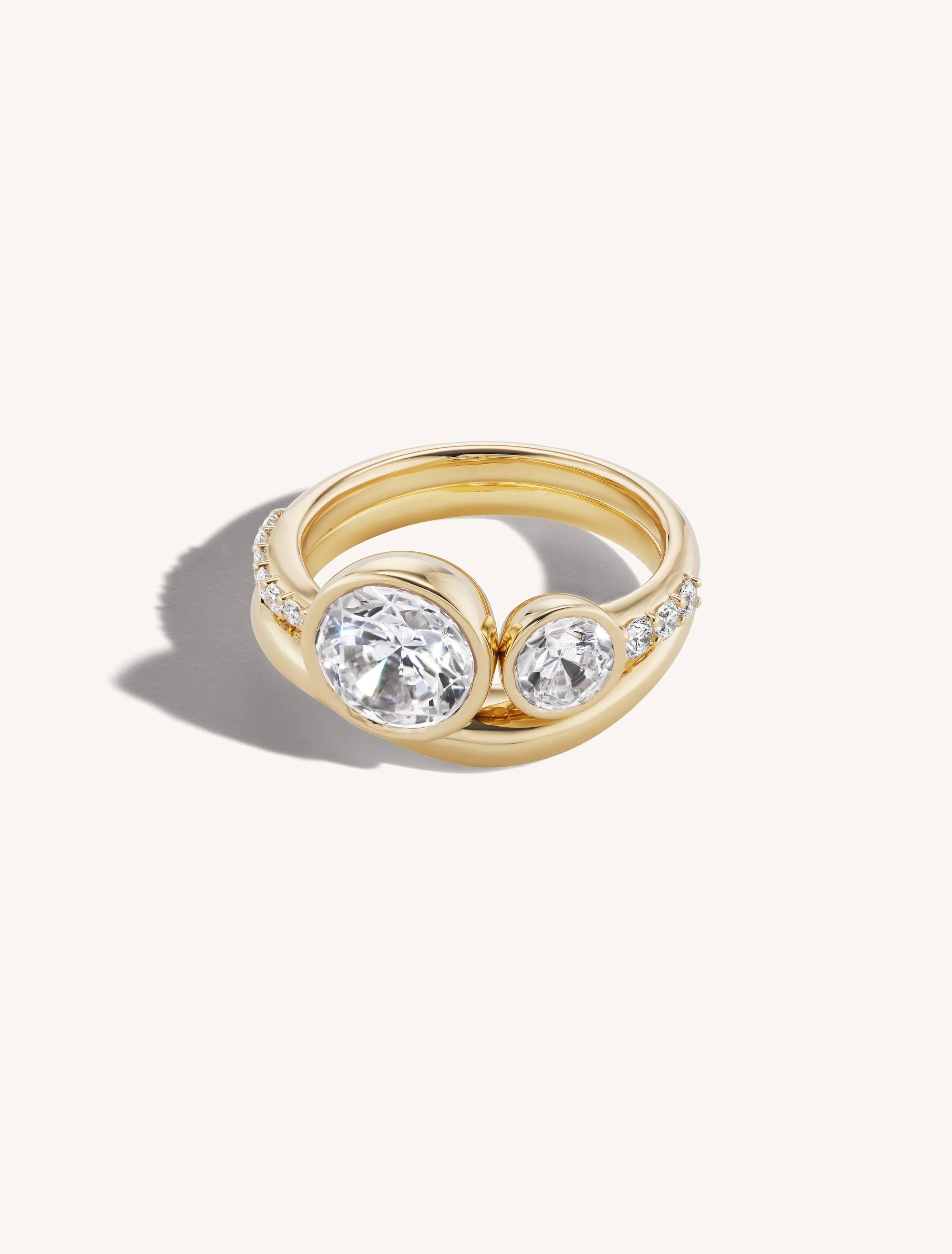 Solo Round Engagement Ring