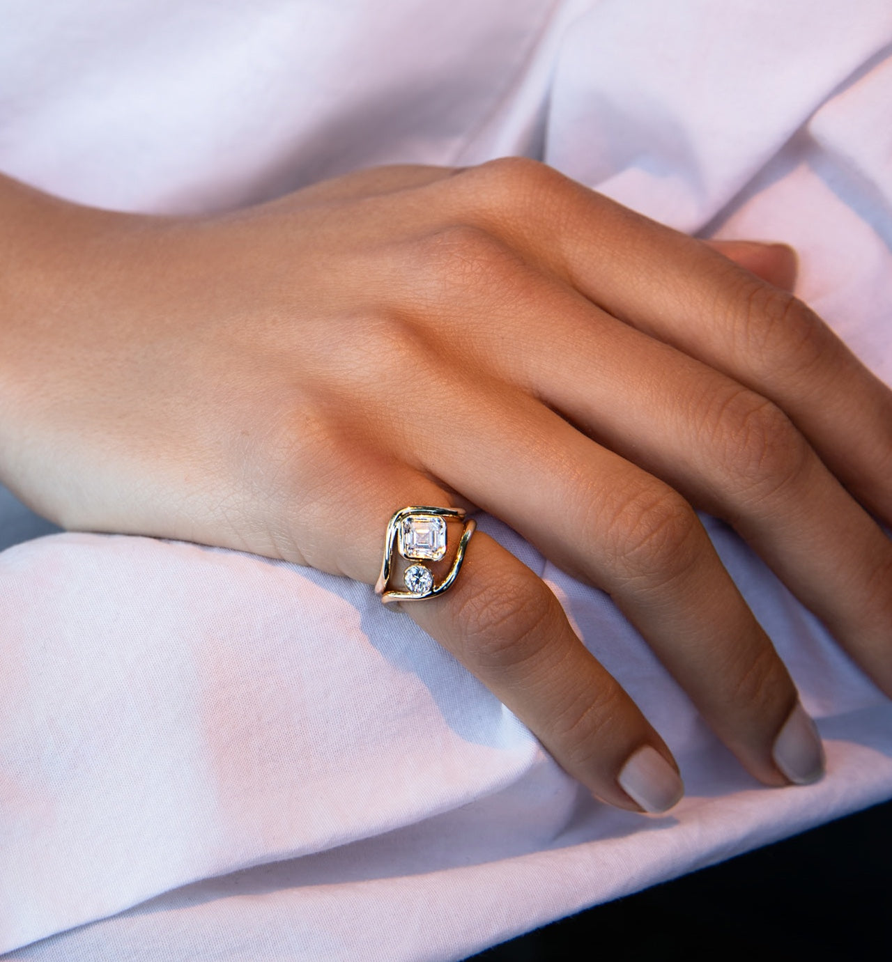 Small Round Trace Ring