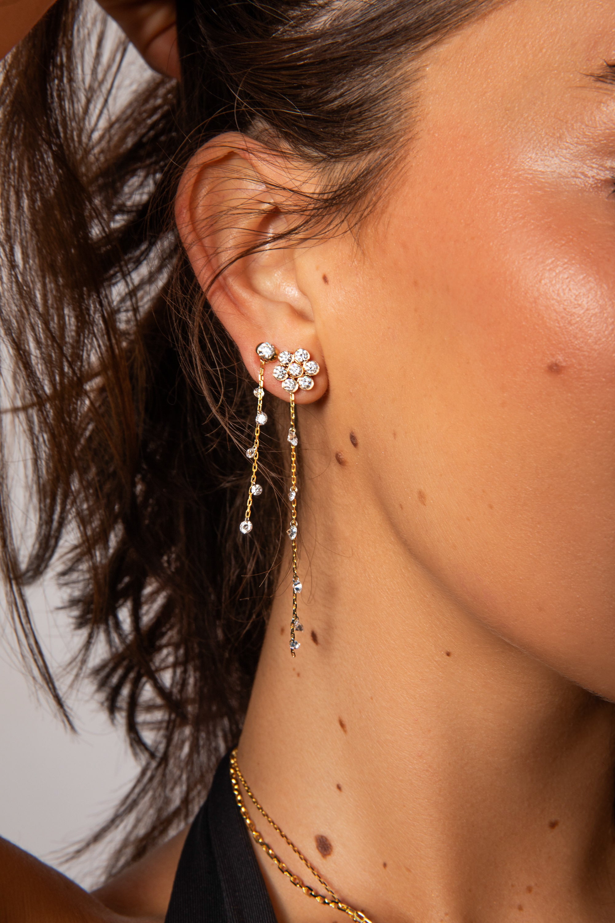 Grand Pierced Diamond Dew Charm for Huggies