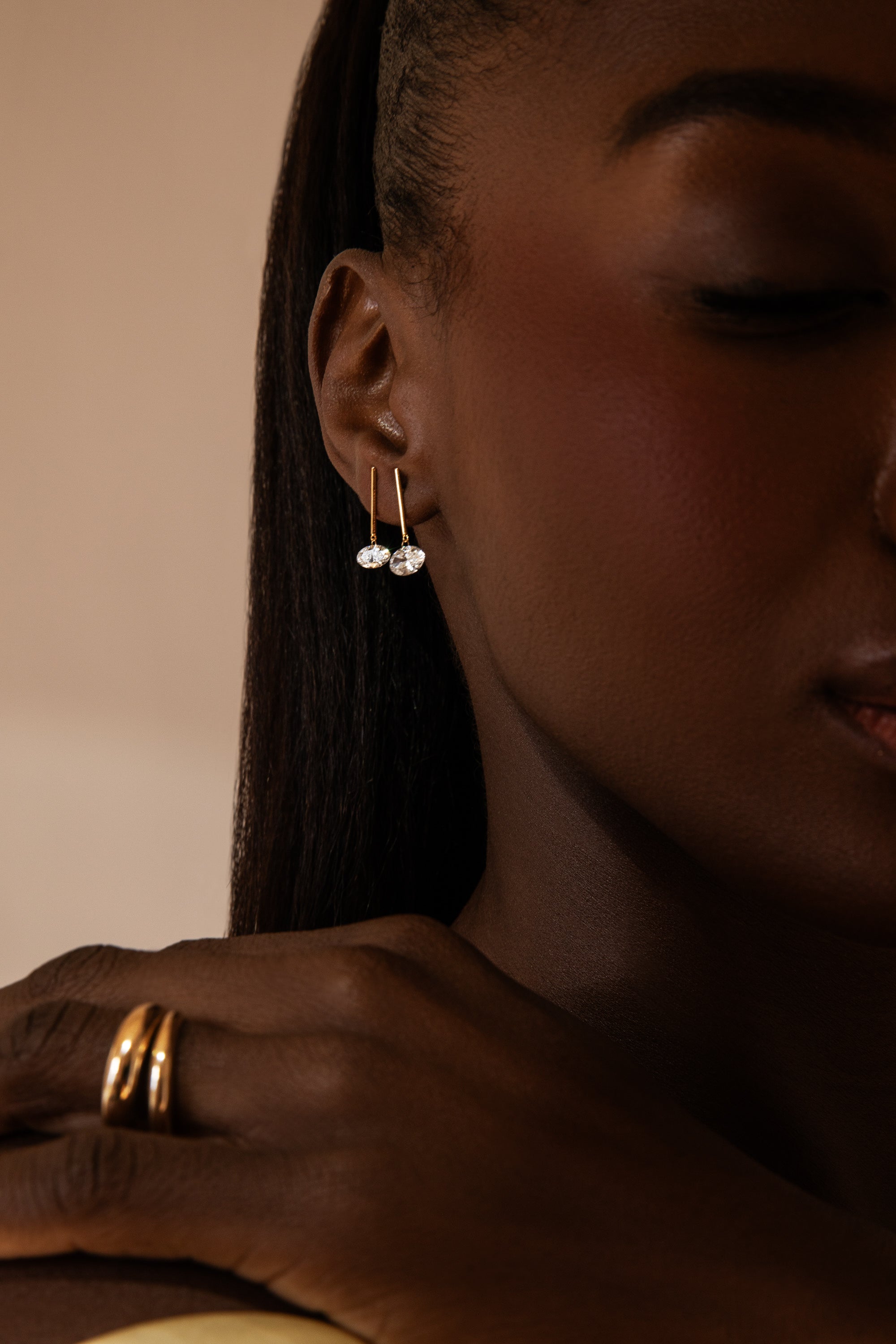 1/2 Carat Oval Pierced Diamond & Gold Bar Earring