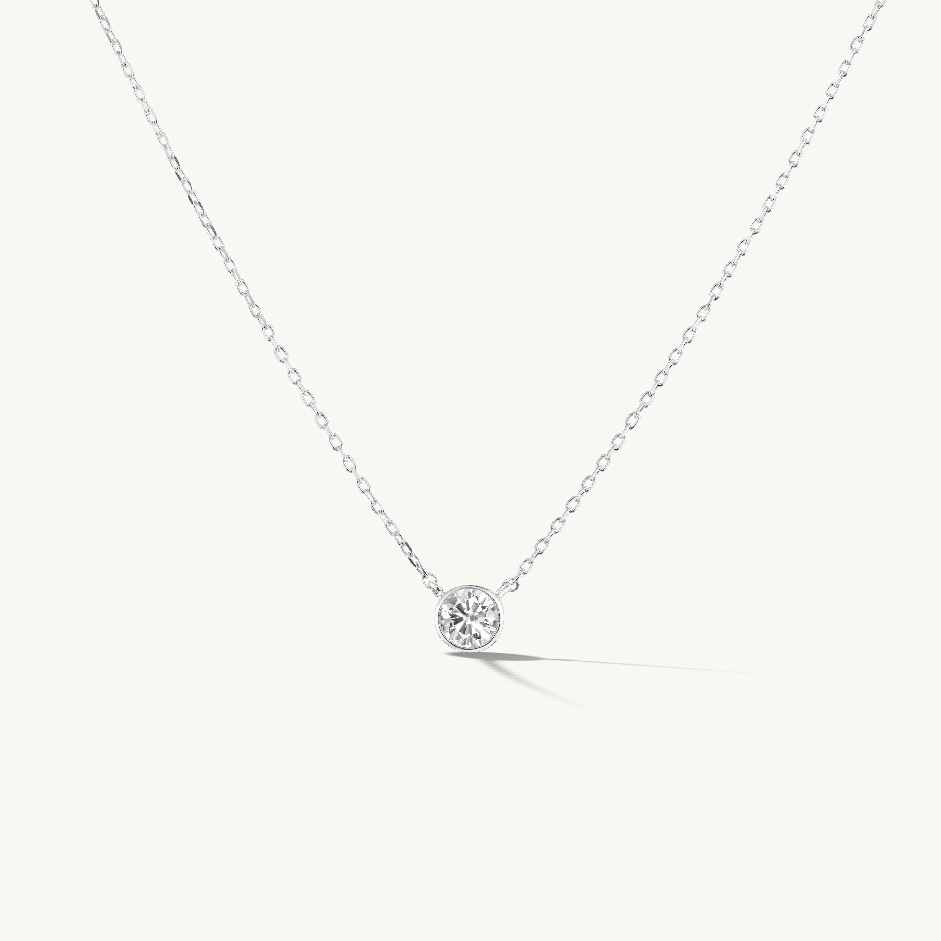 🎁 Holiday Diamond Necklace