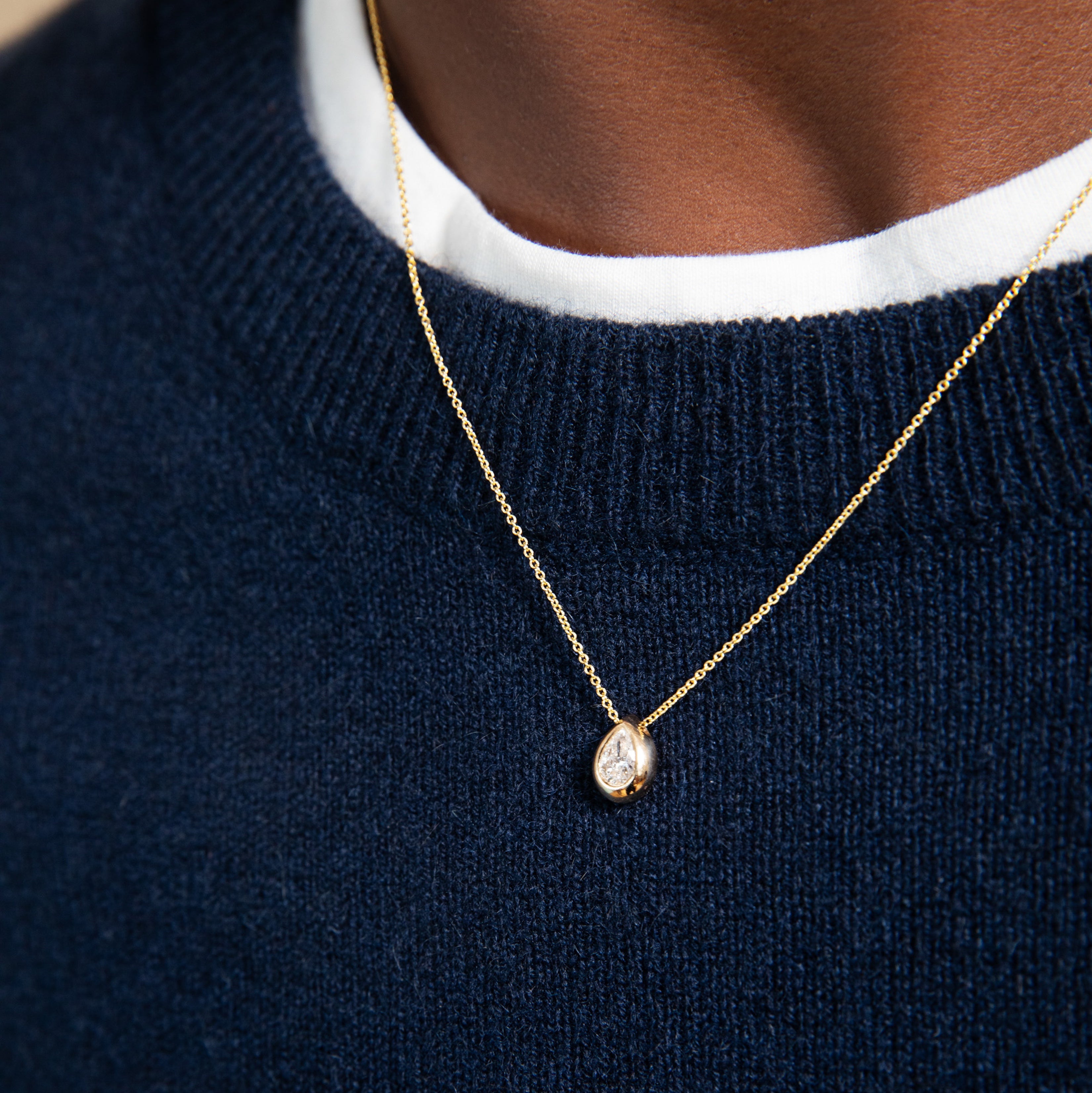 Medium Pear Venus Pendant
