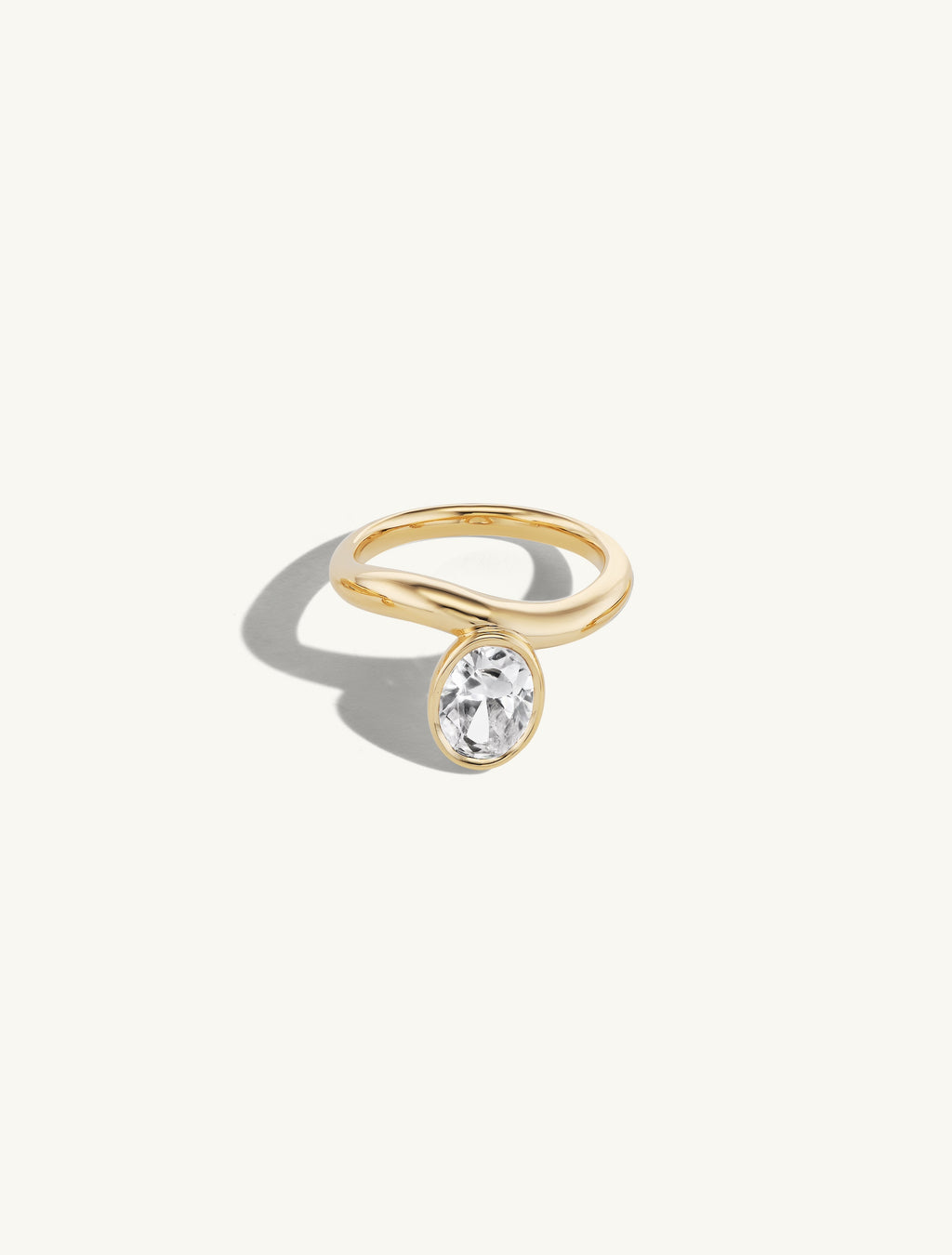 Solo Oval Diamond Ring