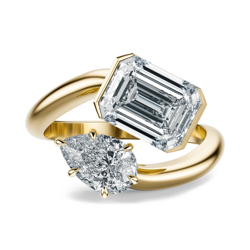 Pear Moi et Toi - Emerald, 2.5CT - Front View
