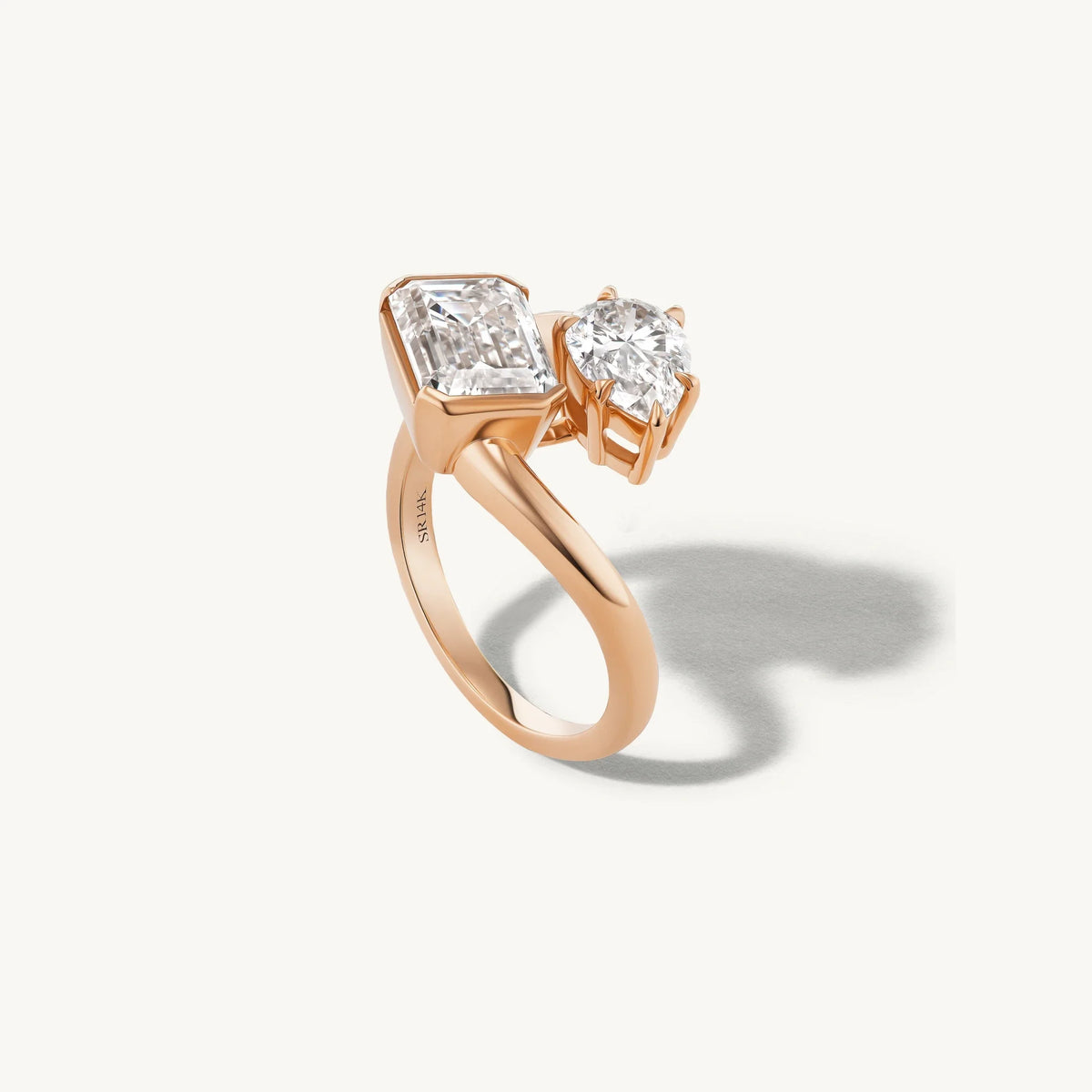 Pear Moi et Toi - Emerald, 2.5CT