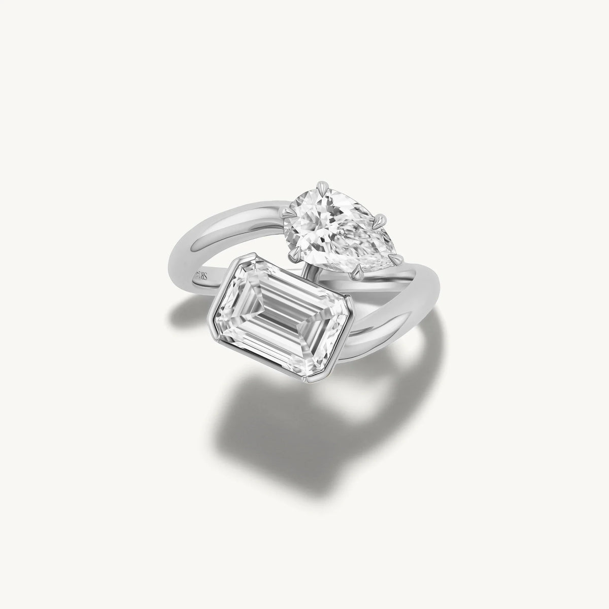 Pear Moi et Toi - Emerald, 2.5CT