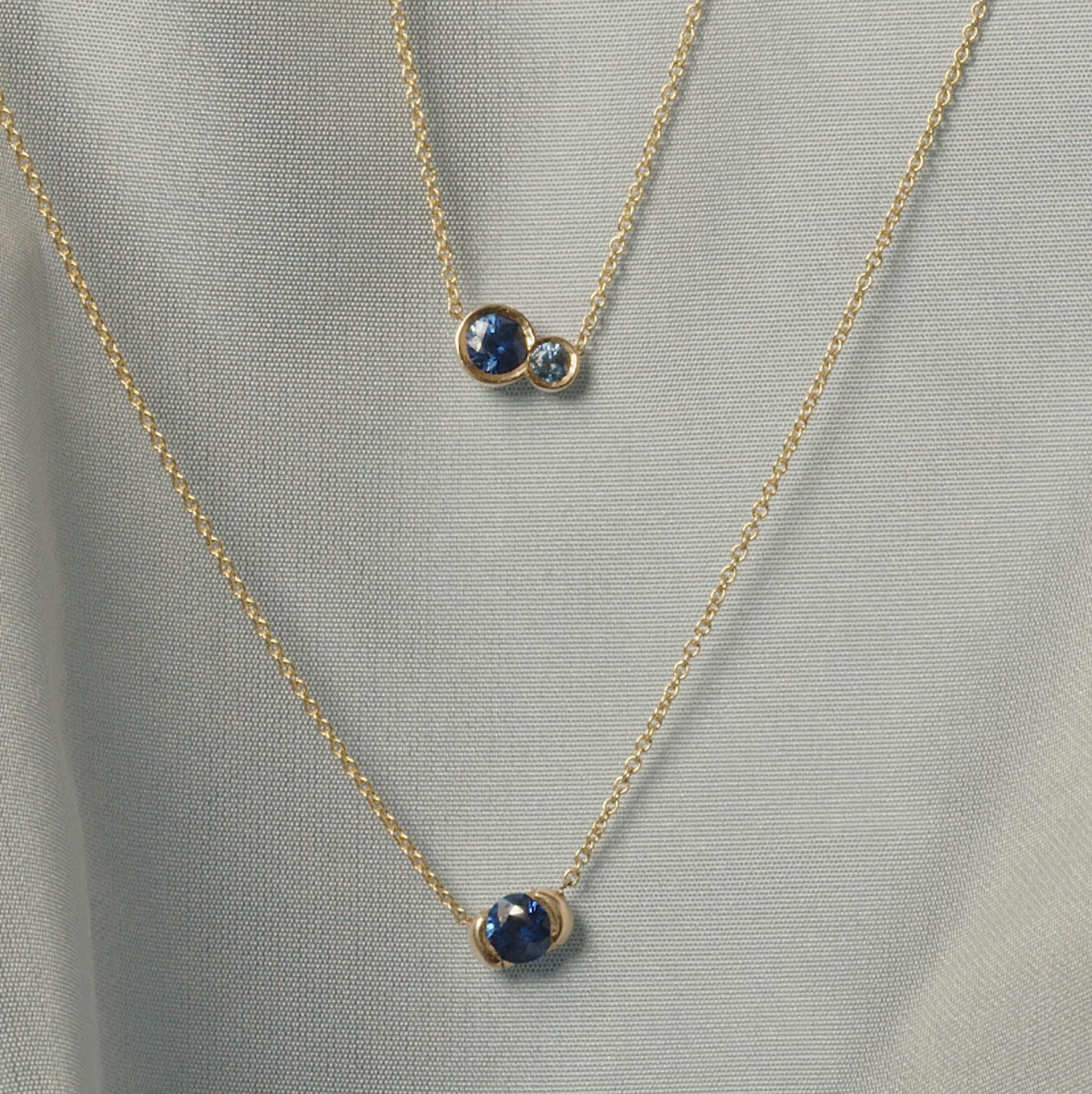 Blue Sapphire Duet Round Pendant