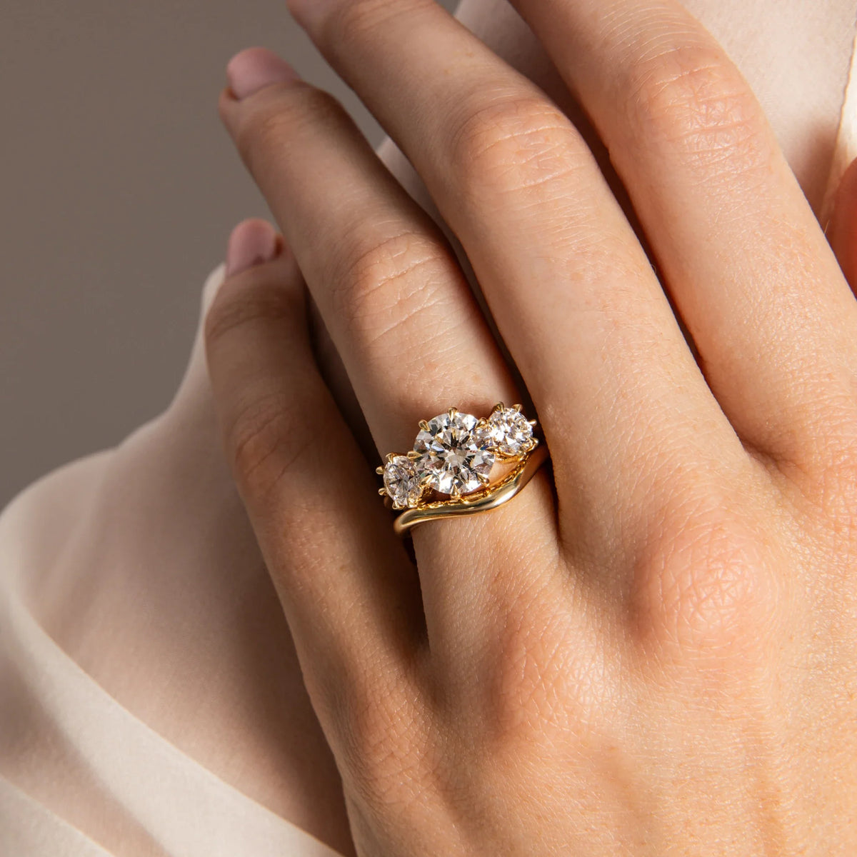 Trilogy - Round, 2.5CT